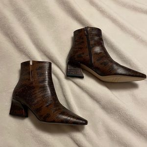Franco Sarto Sandria Booties, 6.5, nwt